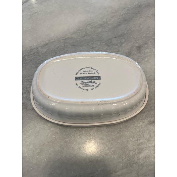 Vintage Corning Ware Individual Casserole dish French White - Picture 3 of 3